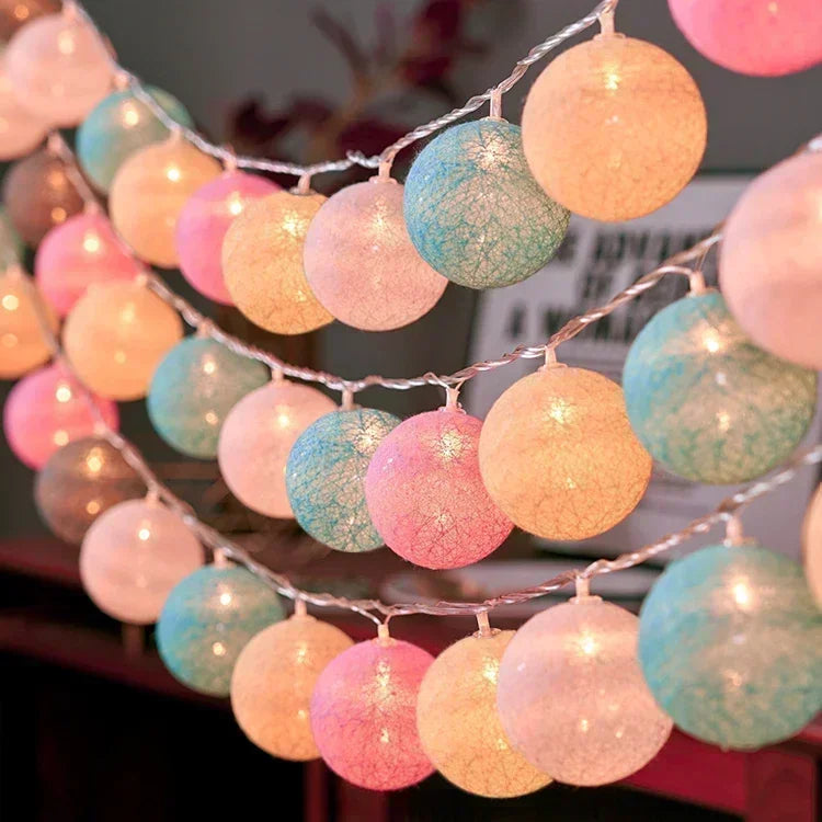 20-LED Rattan Ball String Lights with USB or Battery Power