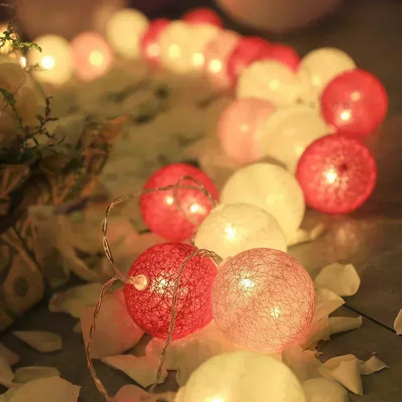 20-LED Rattan Ball String Lights with USB or Battery Power