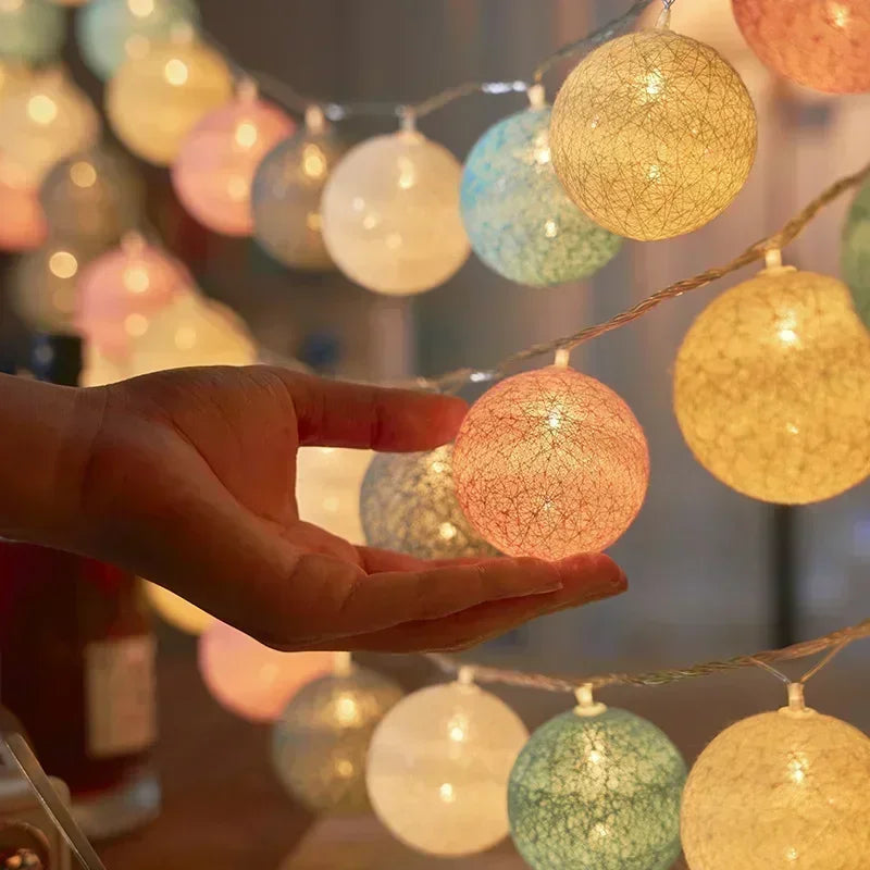 20-LED Rattan Ball String Lights with USB or Battery Power
