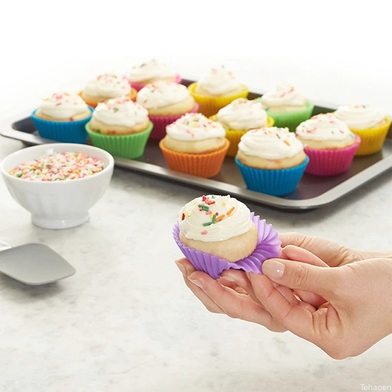 12-Piece Reusable Silicone Cupcake Mold Set for Muffins and Desserts